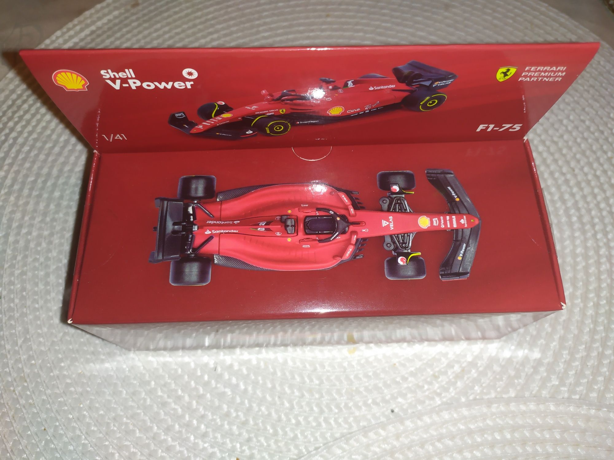 Auto Shell Ferrari F1-75 nowe