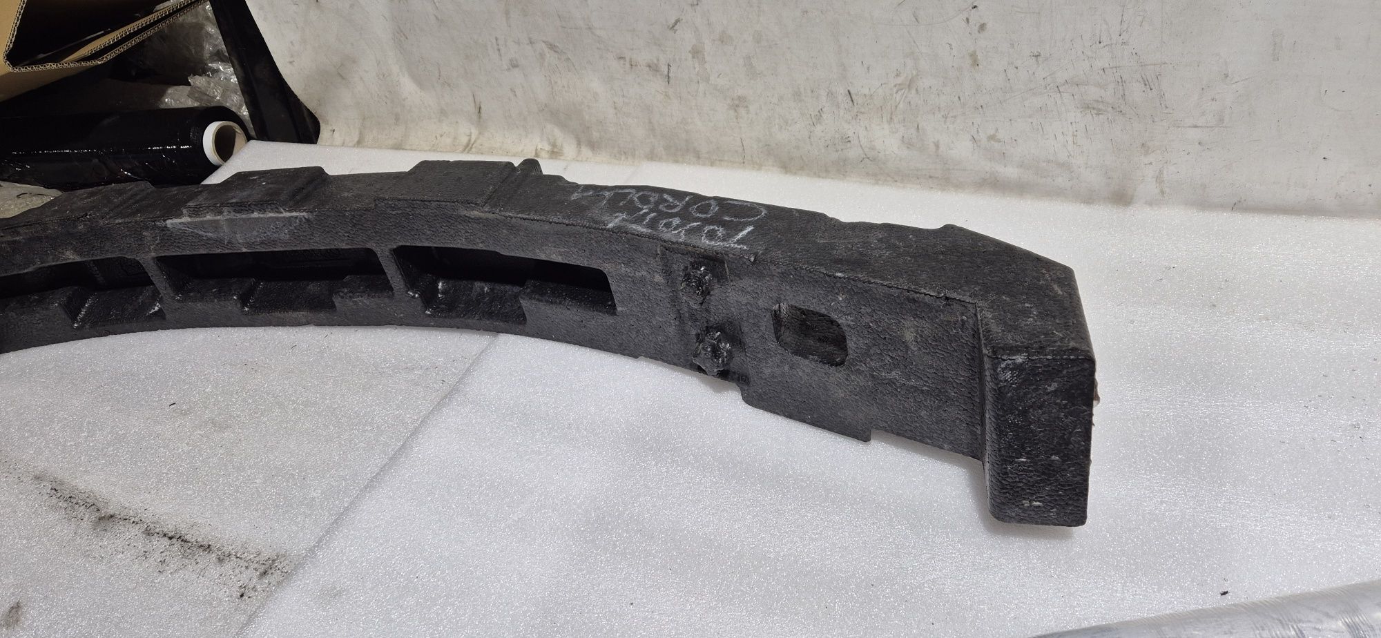 Absorber styropian zderzaka przód toyota corolla e21 eu bdb stanie