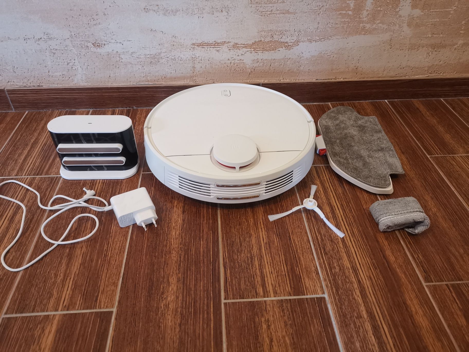 XIAOMI MI odkurzacz robot sprzątający z funkcją mycia podłóg