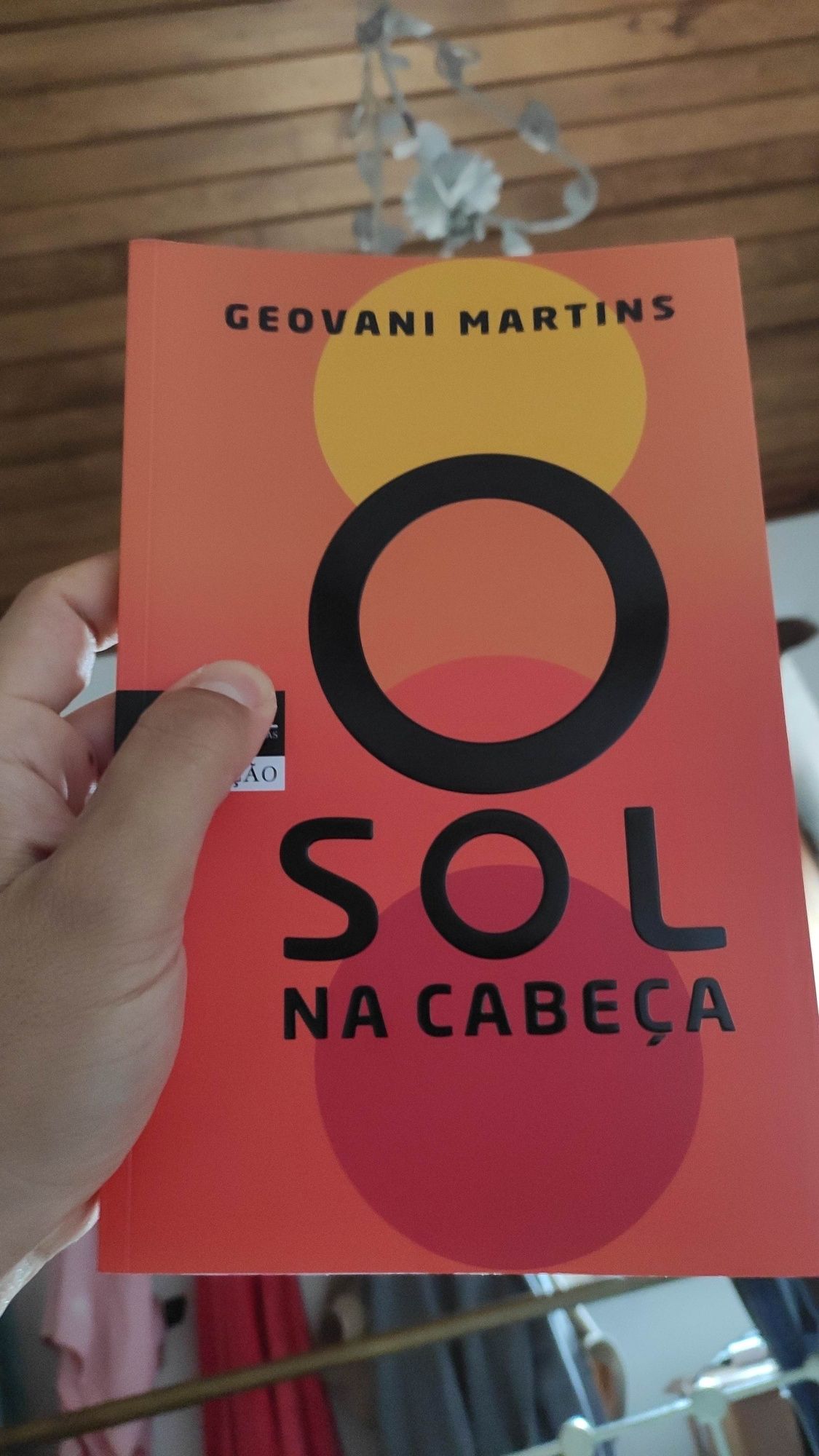 o sol na cabeça livro geovani martins oeiras