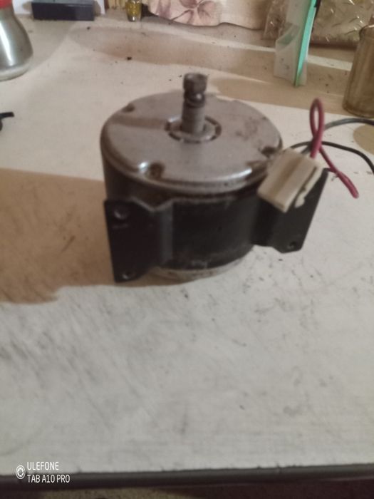 Електро двигатель от Э скутера.