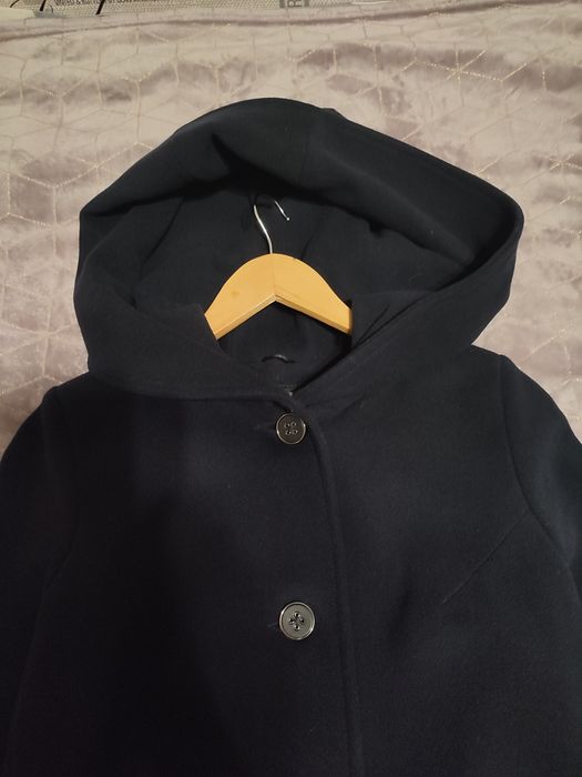 Осіннє жіноче пальто