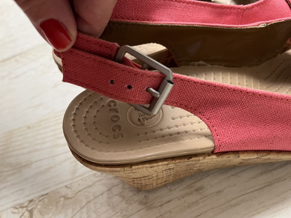 Espadryle sandały koturny crocs 38 39 w8