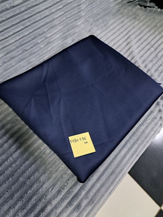 Продам тканину ( тягнеться)