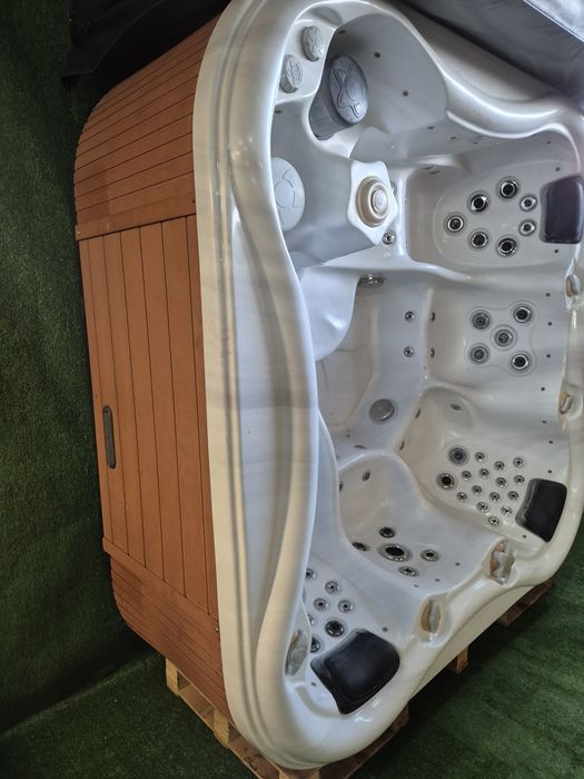 Jacuzzi ogrodowe używane 5️⃣ osobowe Gecko