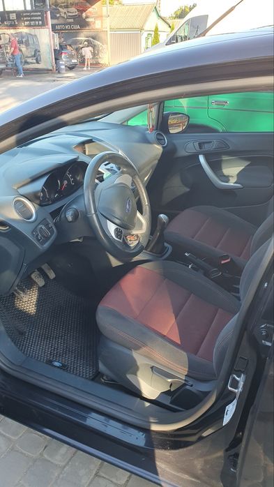 Форд фиеста 2012г