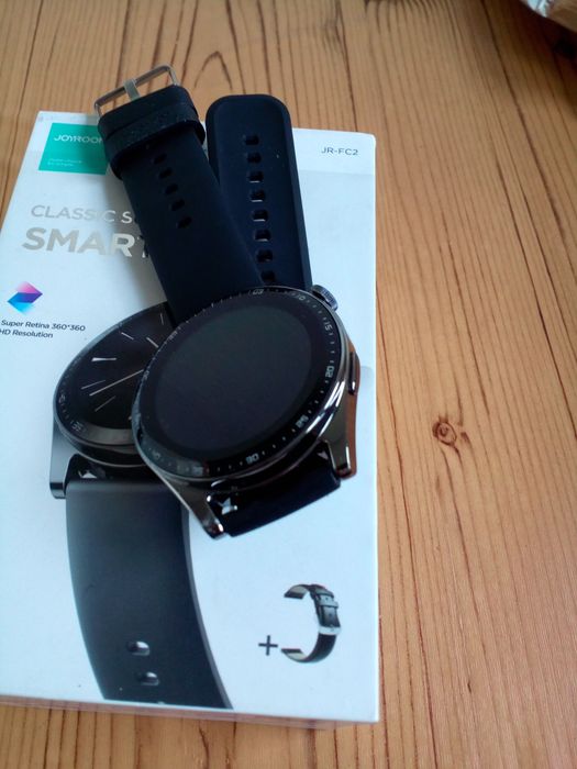 Smartwatch novo liga ao telemóvel