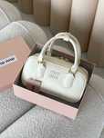 Женская сумка Miu Miu Arcadie Leather Bag Premium черный Миу Миу