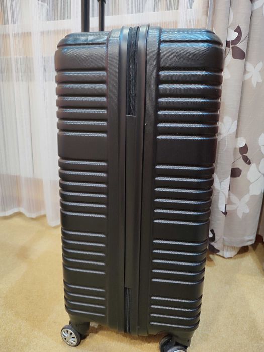 Валіза дорожня М Polo чорного кольору