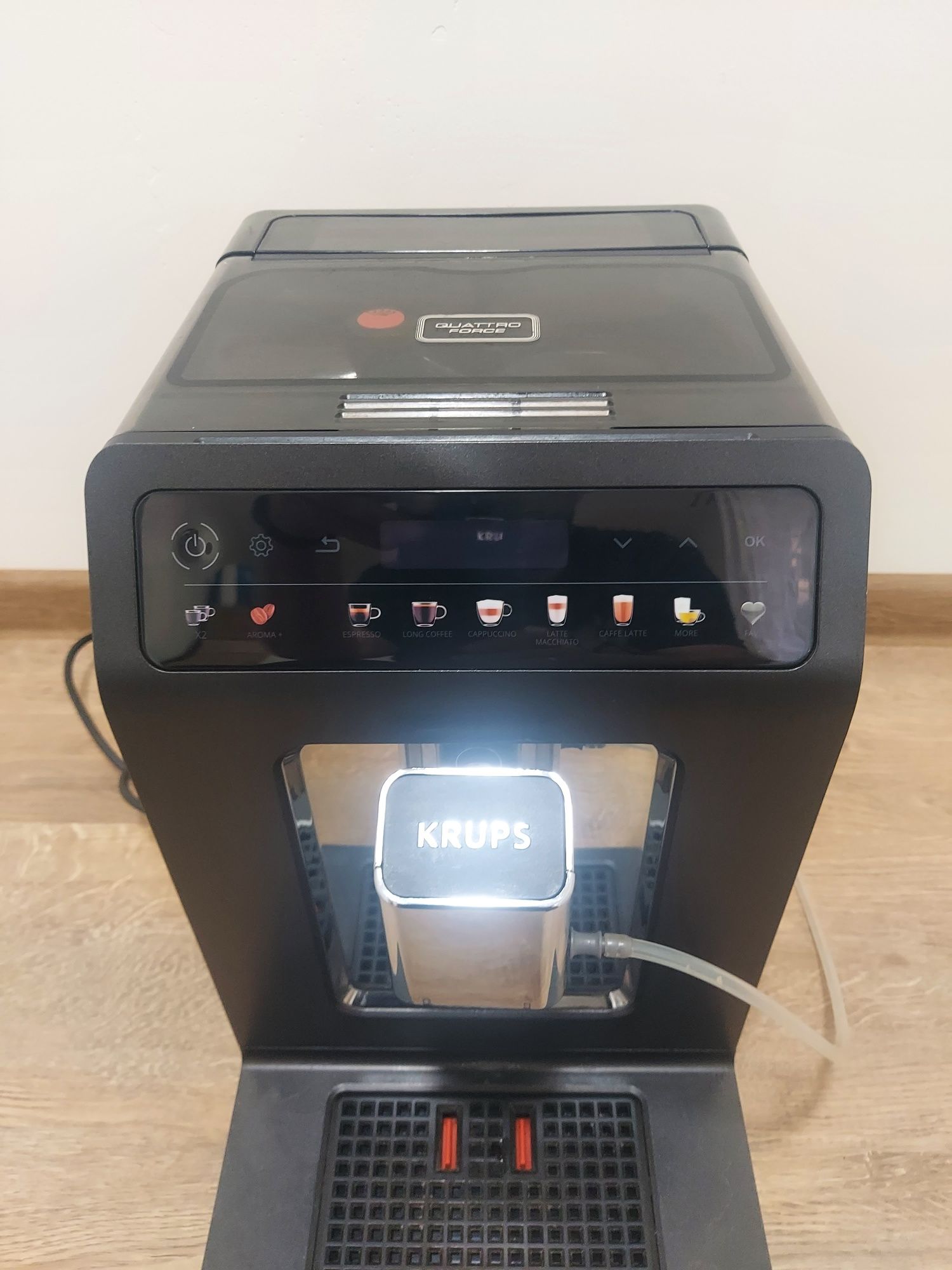 Ekspres do kawy automatyczny Krups EA895N10
