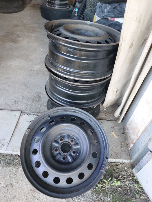 Диски 4 шт5×100 r16 6j×16h2 et40