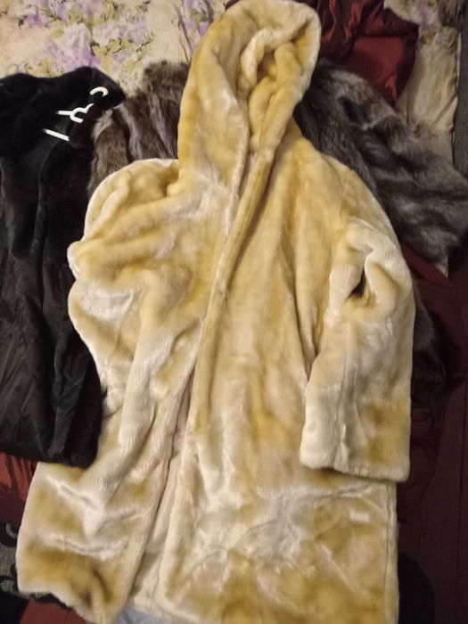 Норкові шуби з Парижа та Італії