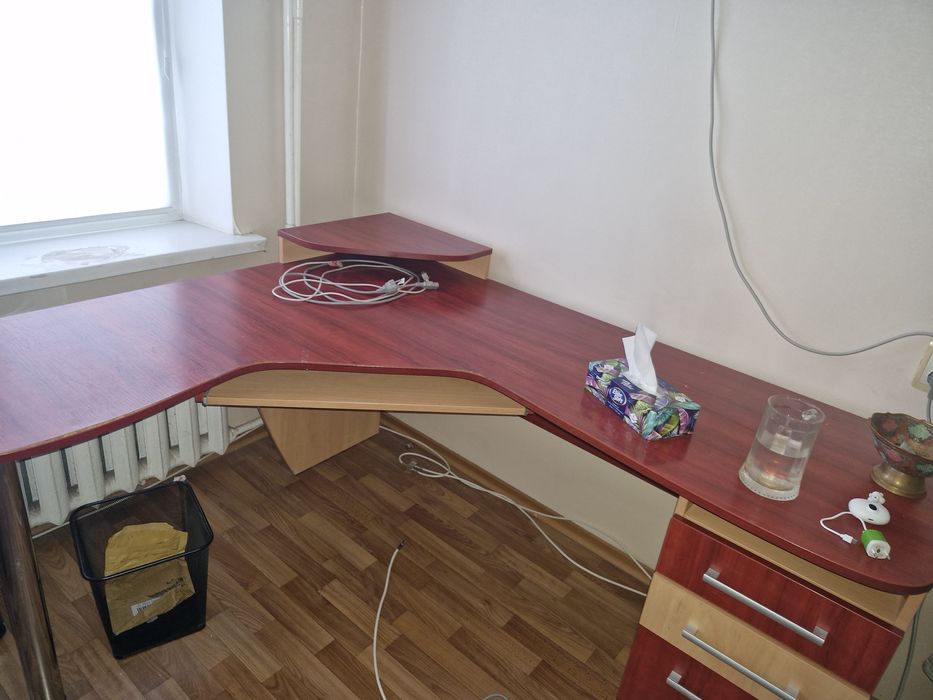 Продам комп'ютернии стіл.Самовивіз Вінниця.