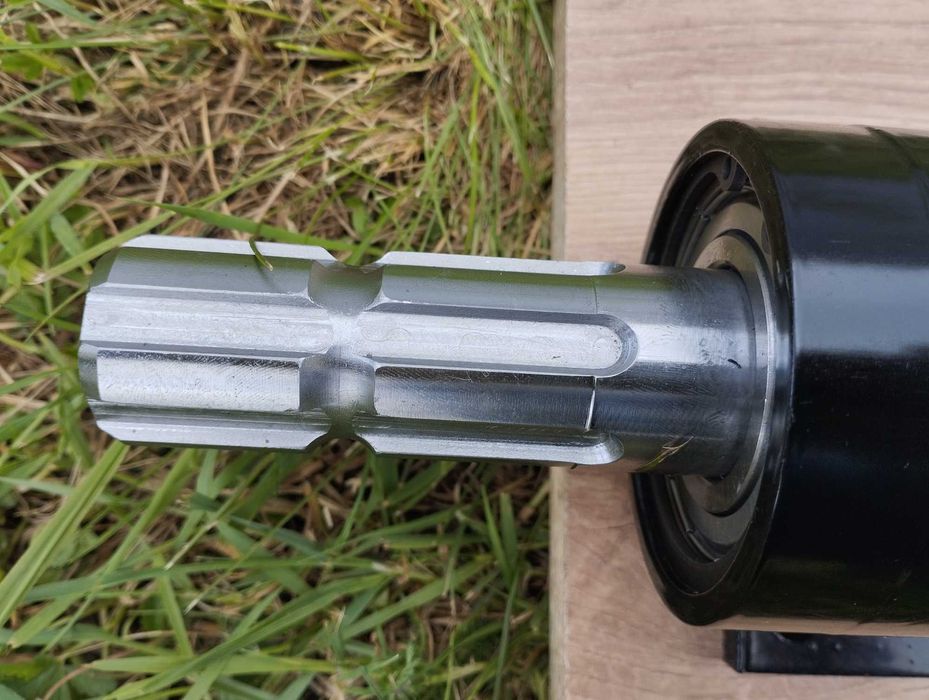 Łuparka świdrowa do drewna 100mm / do ciągnika WOM / świder stożek