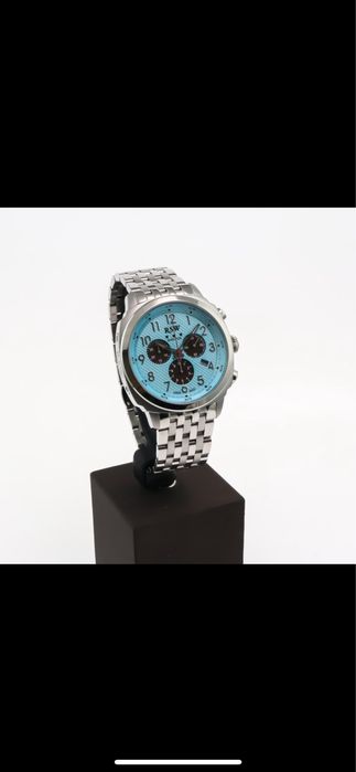 Relógio Suiço de marca reconhecida RSW novo com garantia.