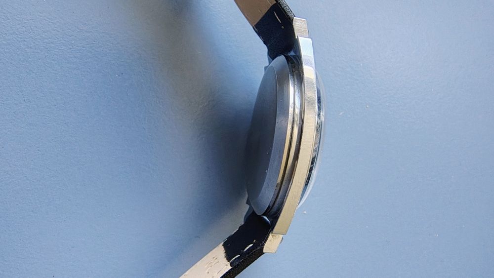 Radziecki zegarek Zim biała tarcza i ciekawe wskazówki