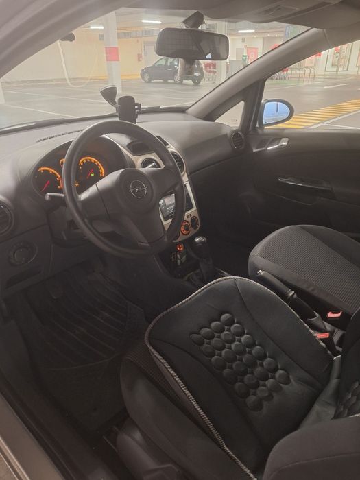 Oportunidade-Opel corsa comercial van 1.3 cdti 90 mil quilómetros.