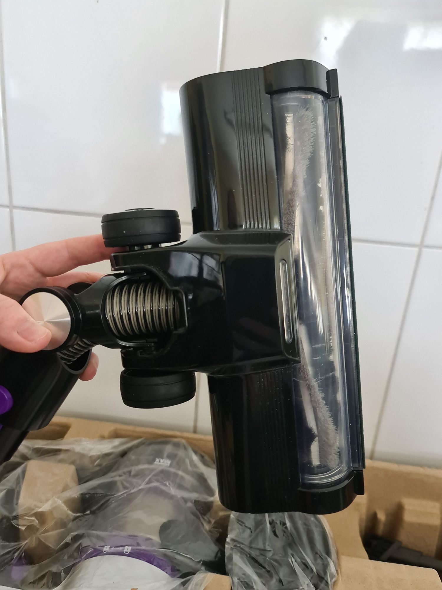 Odkurzacz akumulatorowy bezprzewodowy bezworkowy pionowy Cleanmaxx