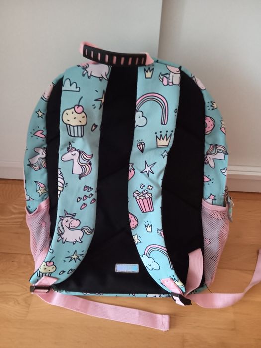 Mochila escolar unicórnio