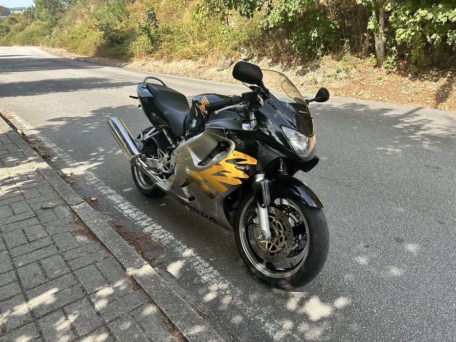 Honda CBR600 F4 1999