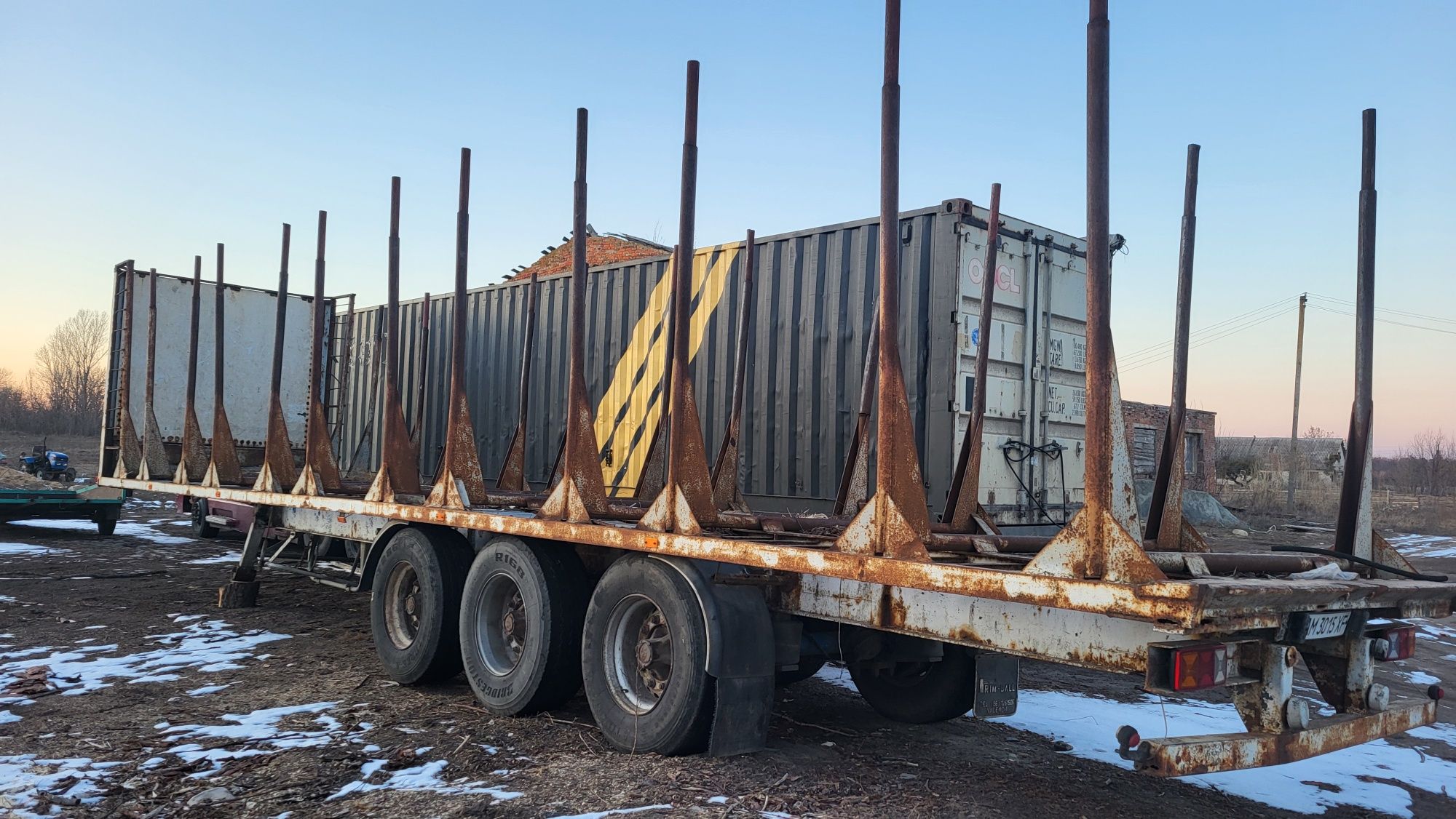 Продам напівпричіп-лісовоз Fruenauf Netam