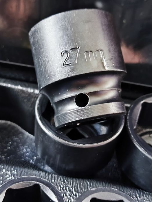 Комплект: гайковерт TOPTUL KAAC1610 + набір головок 14од. ZBtools