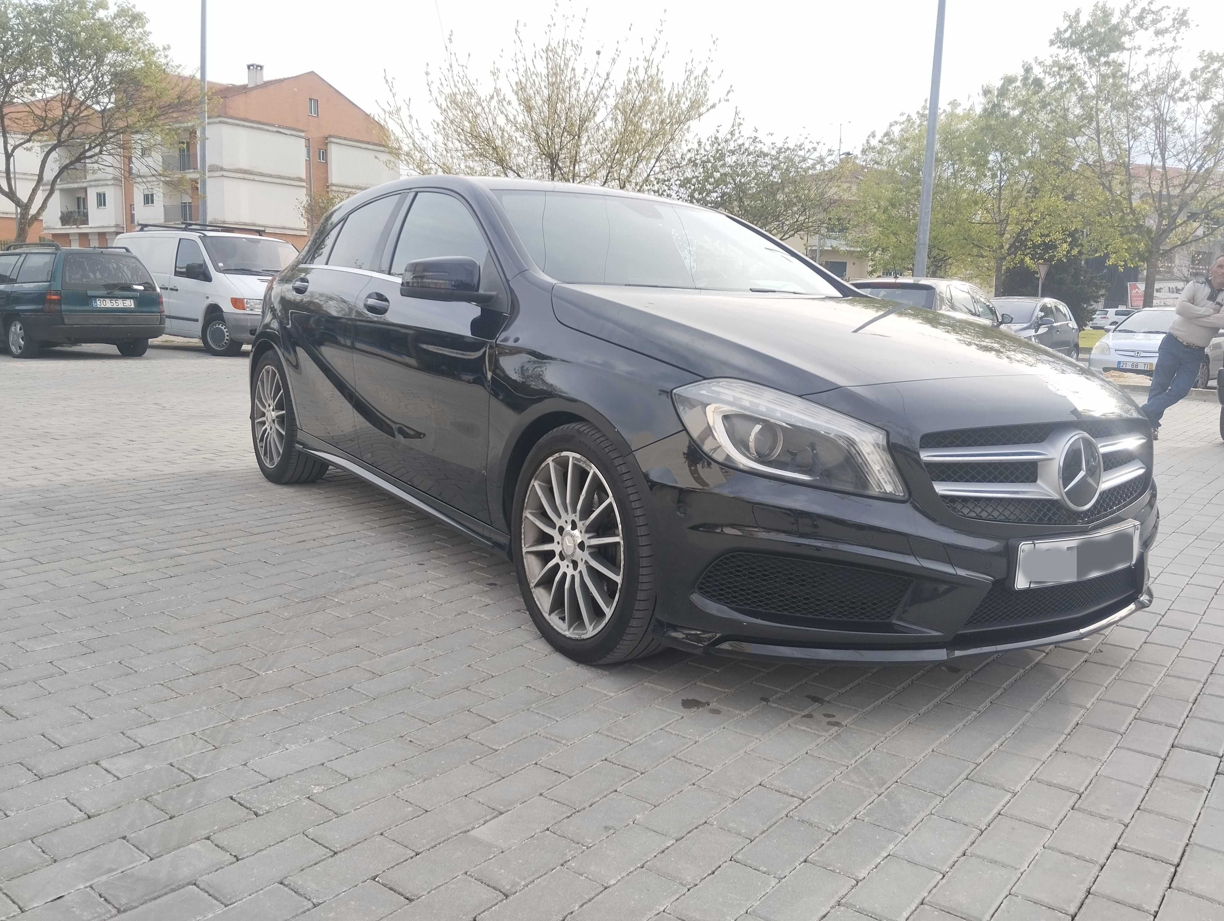 Mercedes Benz A180 AMG com garantia 2014