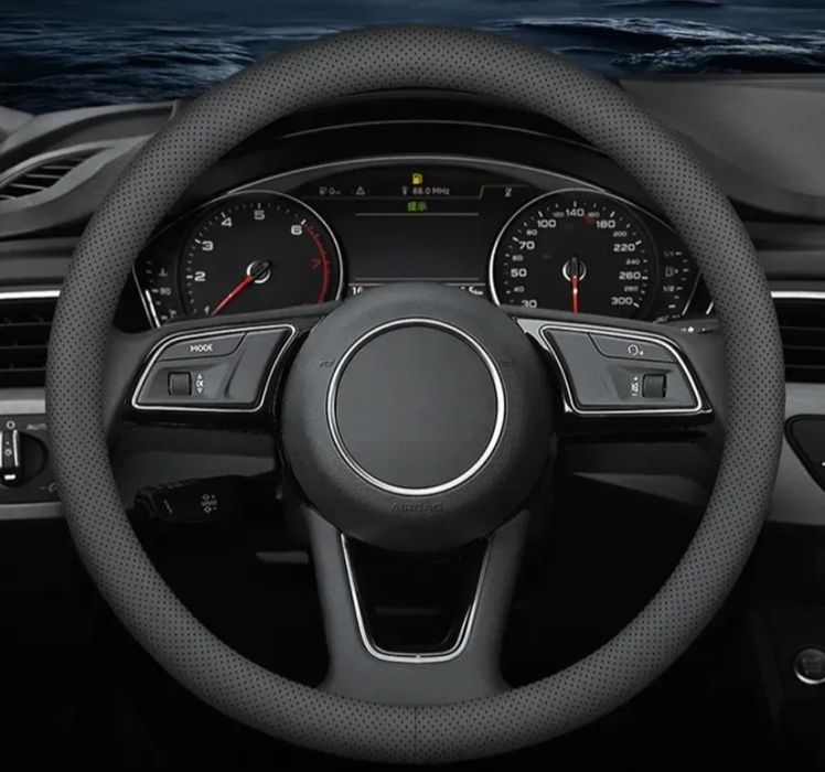 Премиум чехол на руль rocacar M