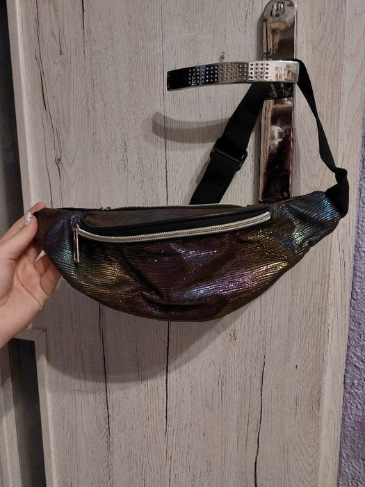 Saszetka - nerka holograficzna