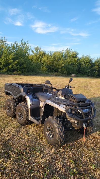 Can am autlander 6x6