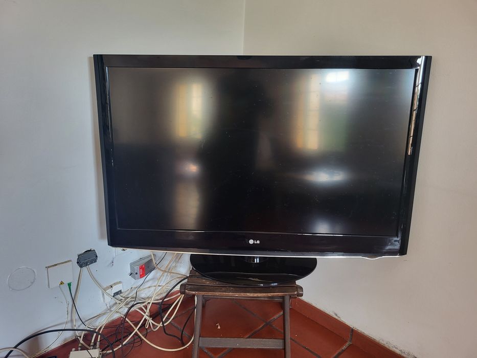 TV LG 53' Impecável