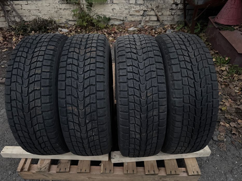 Продам шини і диски 215/65/16 98Q Dunlop grandtrack sj6