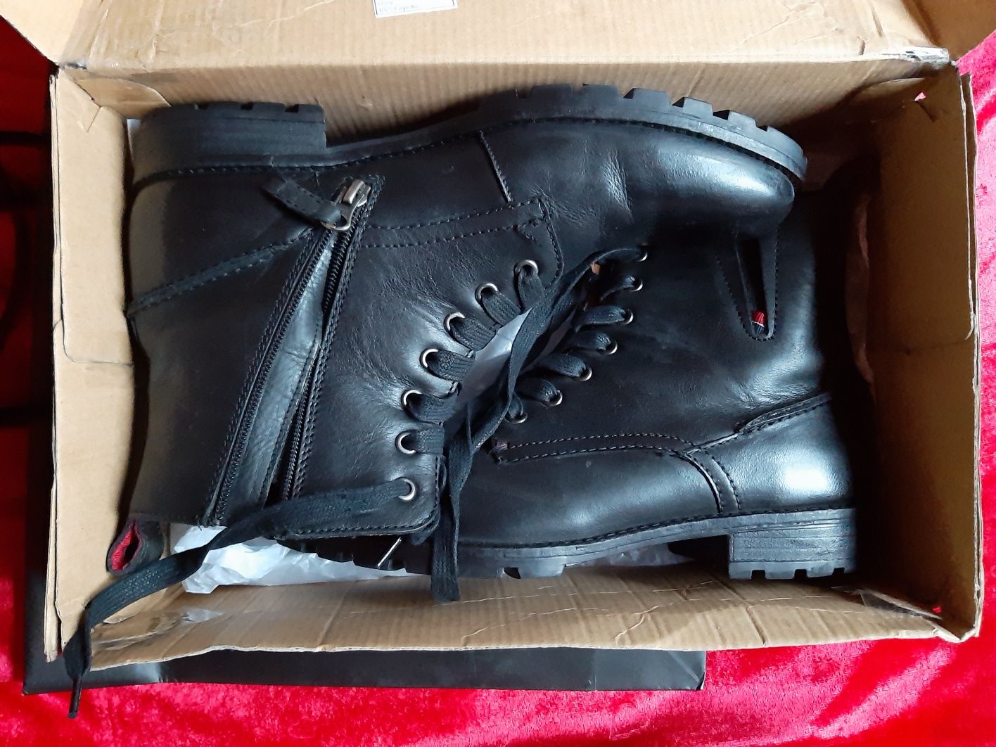 Tommy Hilfiger buty sztyblety,41/42 100% oryg skóra piękne czarne USA