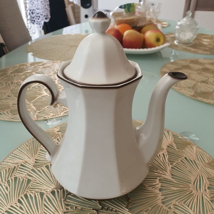 Porcelanowy Dzbanek z Bawarii