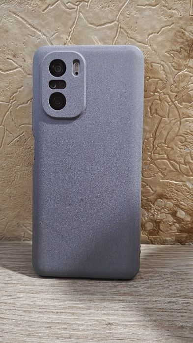 Poco f3. 8/256 відвал процесора.