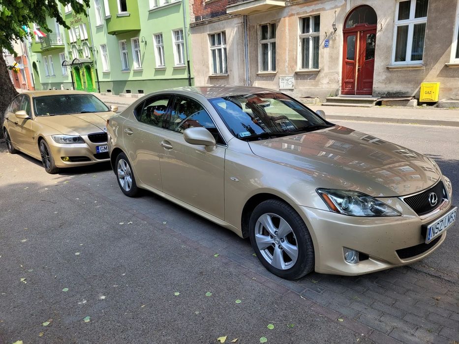 Lexus IS Lexus IS 220D 200 KM dwa kąplety kół