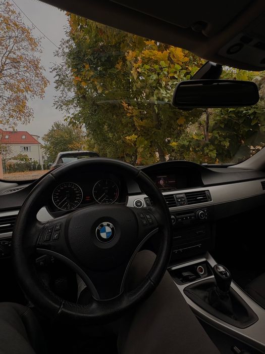 BMW Seria 3 E90 2.0d M47 – zadbane, bogate wyposażenie
