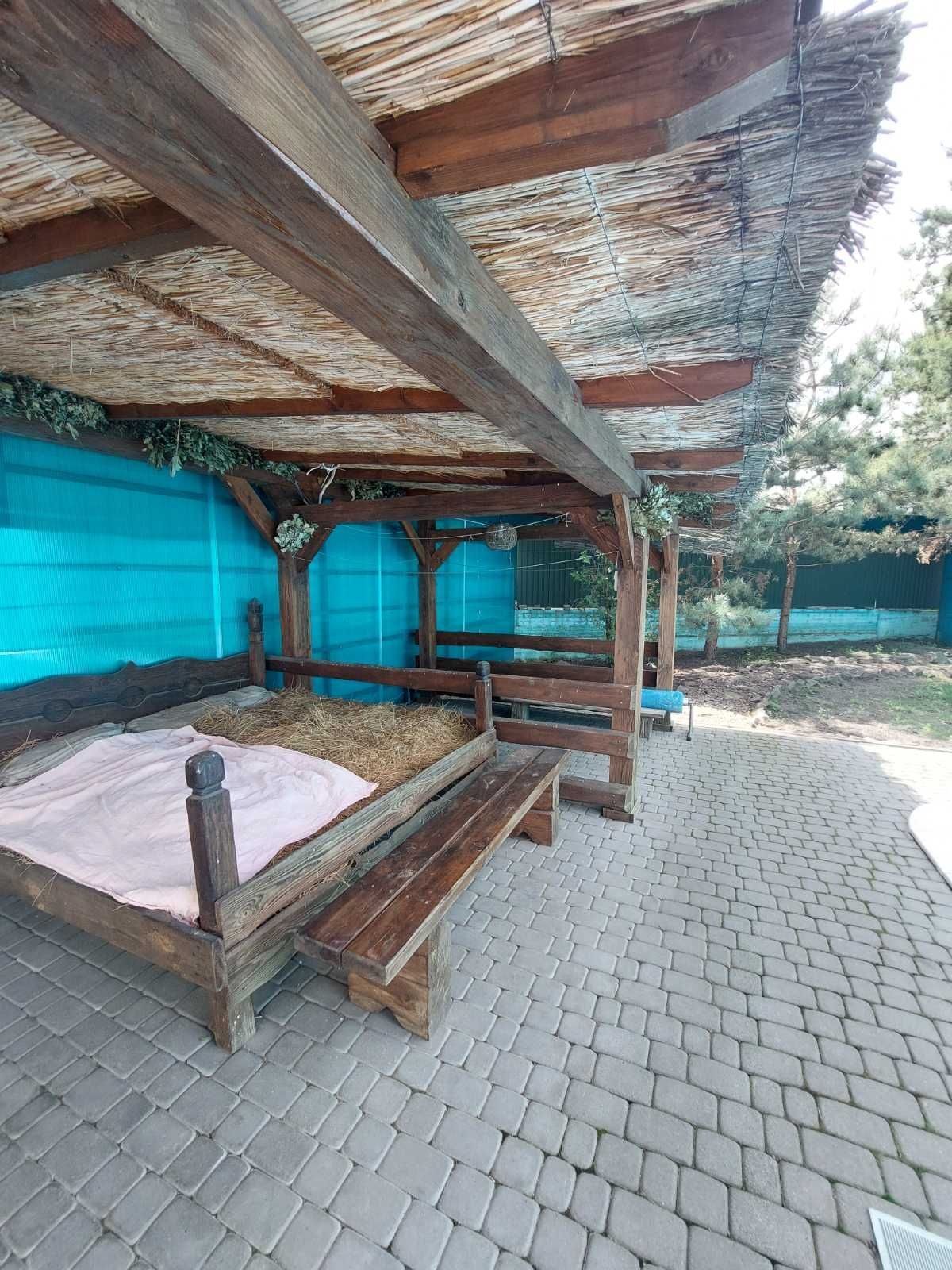 Без % Уникальный дом с банным комплексом и бассейнами в Гореничах

2.