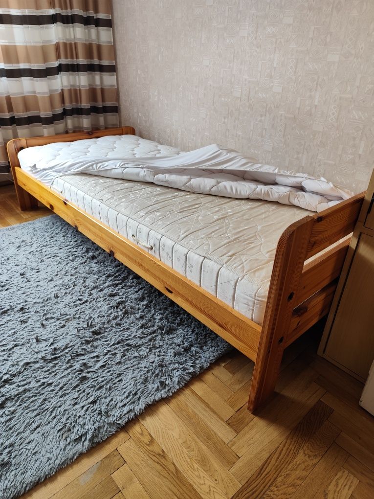Łóżko z materacem 90x200 2 sztuki