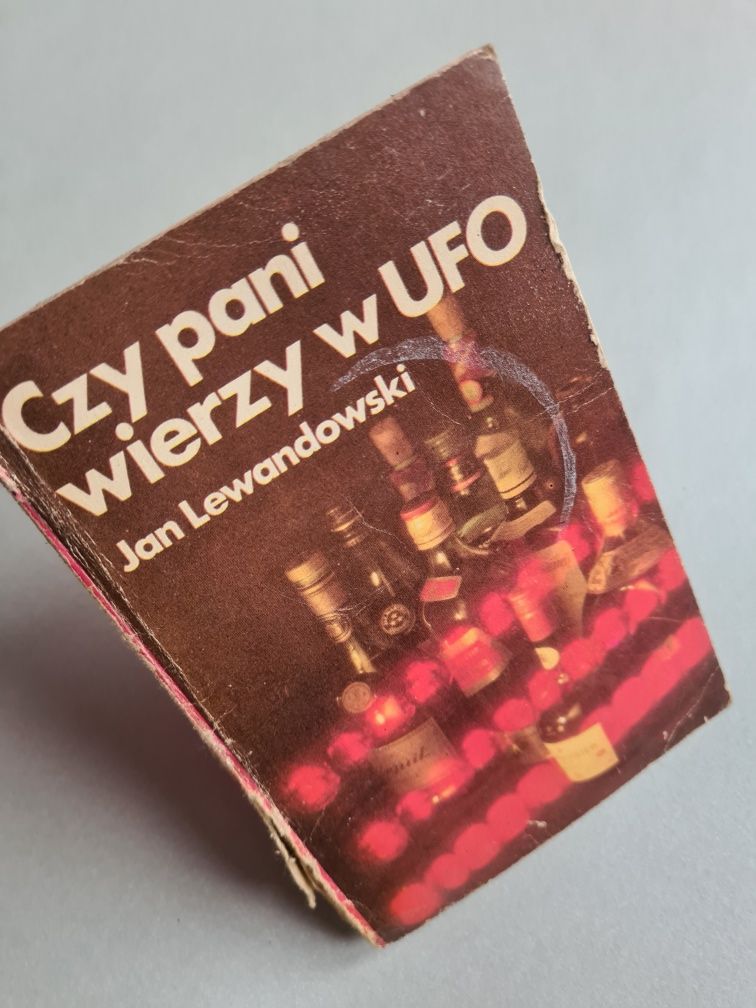Czy pani wierzy w Ufo - Jan Lewandowski