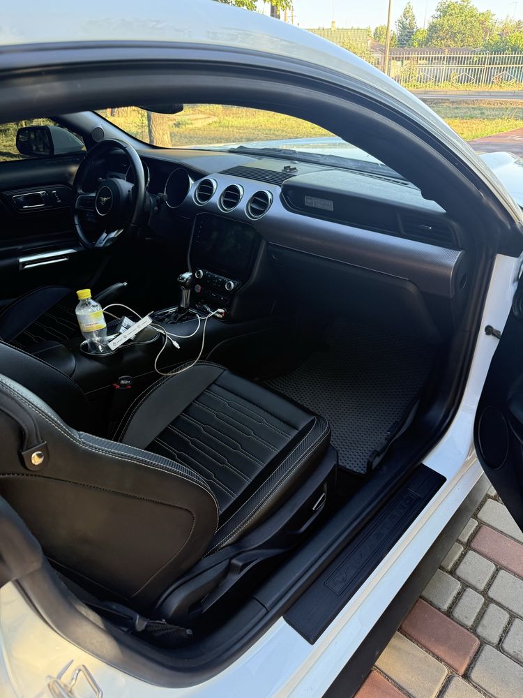 Продам Ford Mustang 2016