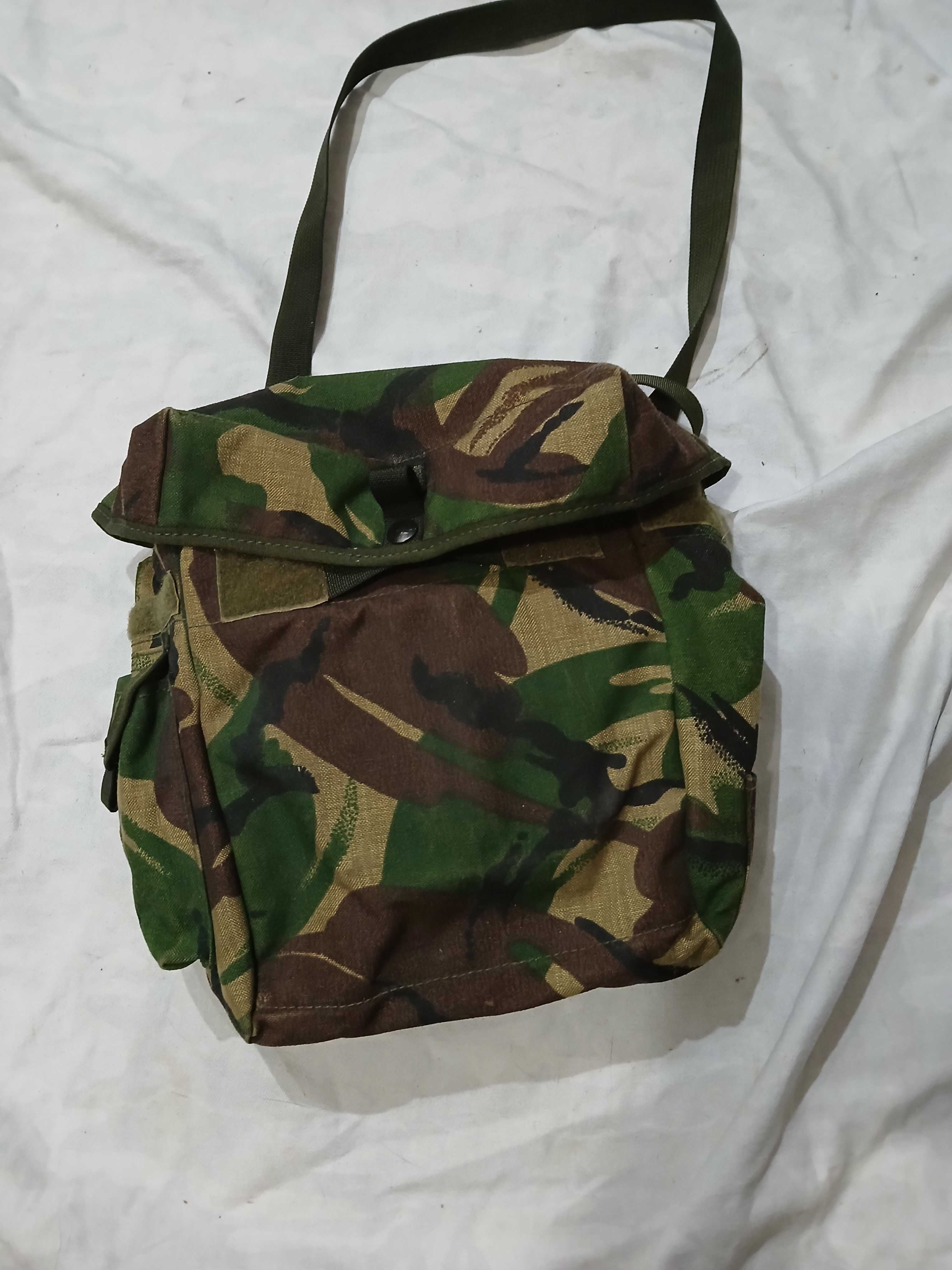 MILITAR-camisas camufladas como novas +bornal camuflado