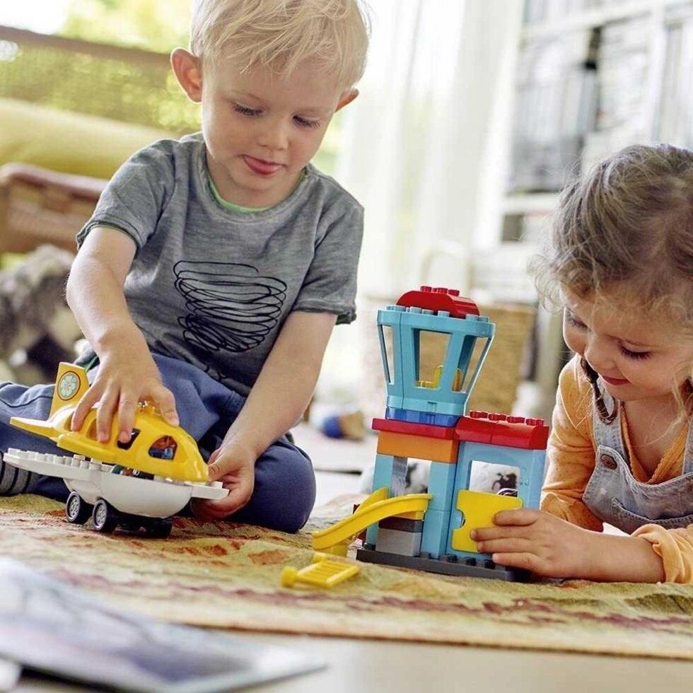 Конструктор Lego Duplo Аєропорт 10871 без коробки