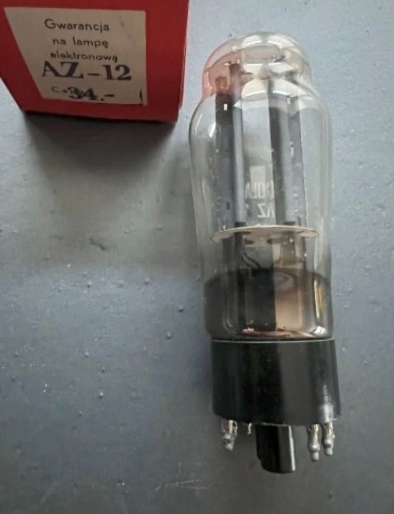 Lampa elektronowa '' postownik' AZ12- NOS