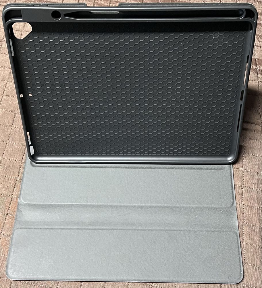 Etui na tablet iPad
