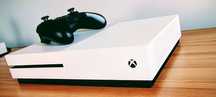 Xbox ONE S + PAD (zadbany i czysty) 500 GB