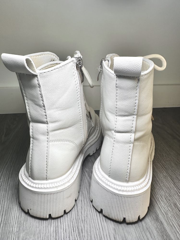 Botas - como novas