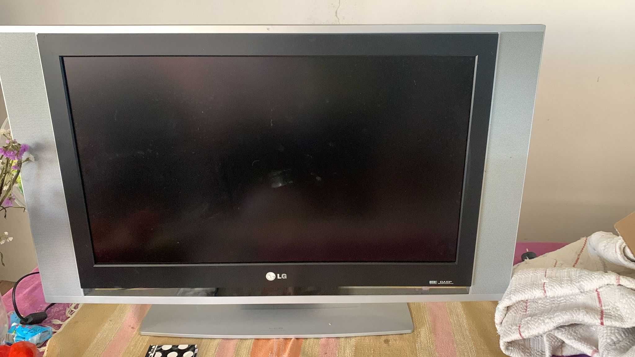 Televisão LG usada