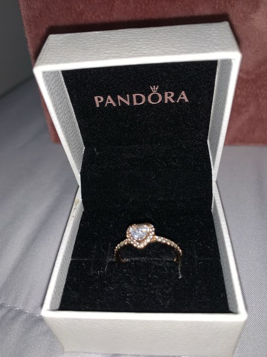 Anel pandora dourado