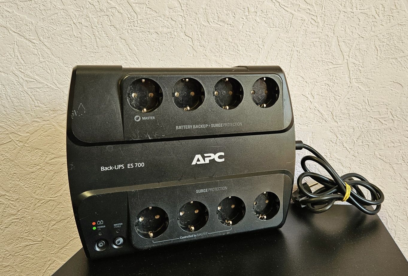 Безперебійник ДБЖ APC Back-UPS ES 700